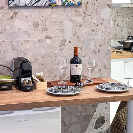 Daidalos Welcome Downtown Loft - Explore Center By Foot - Close To Arch Of Galerius *