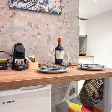 Apartment Daidalos Welcome Downtown Loft - Explore Center By Foot - Close To Arch Of Galerius