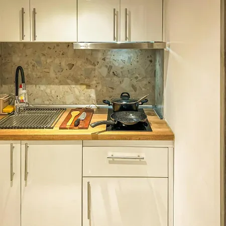 Apartament Gimispacefour - Urban Microloft In Center Salonic