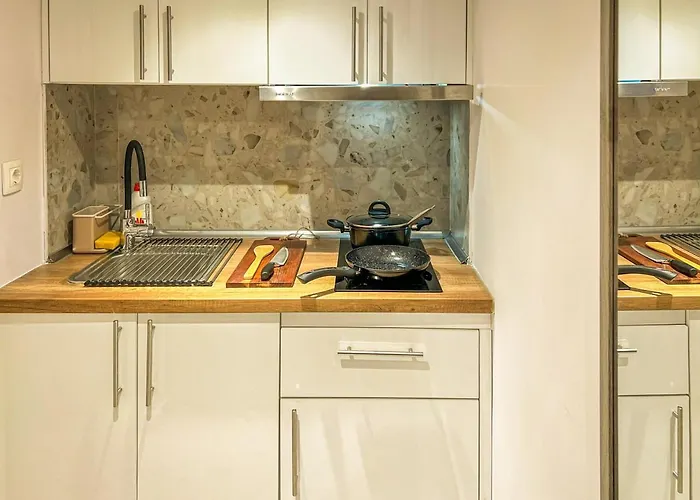 Apartament Gimispacefour - Urban Microloft In Center Salonic